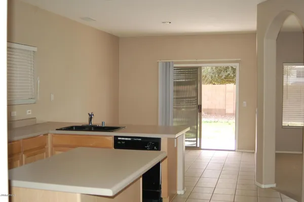$3,400 | 1041 West Longhorn Drive, Chandler, AZ 85286