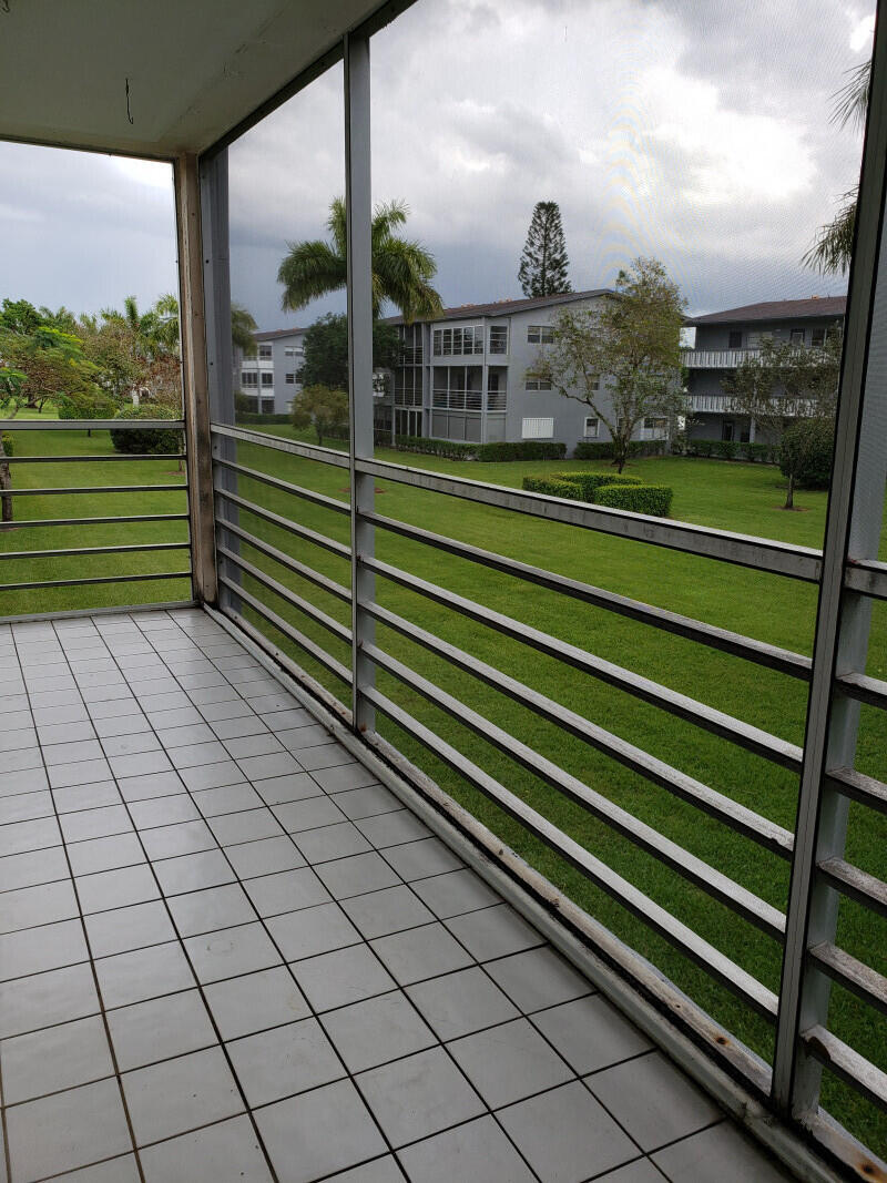 225 Suffolk F Boca Raton, FL 33434 - Photo 2 of 24 backpatiojpg - Copy