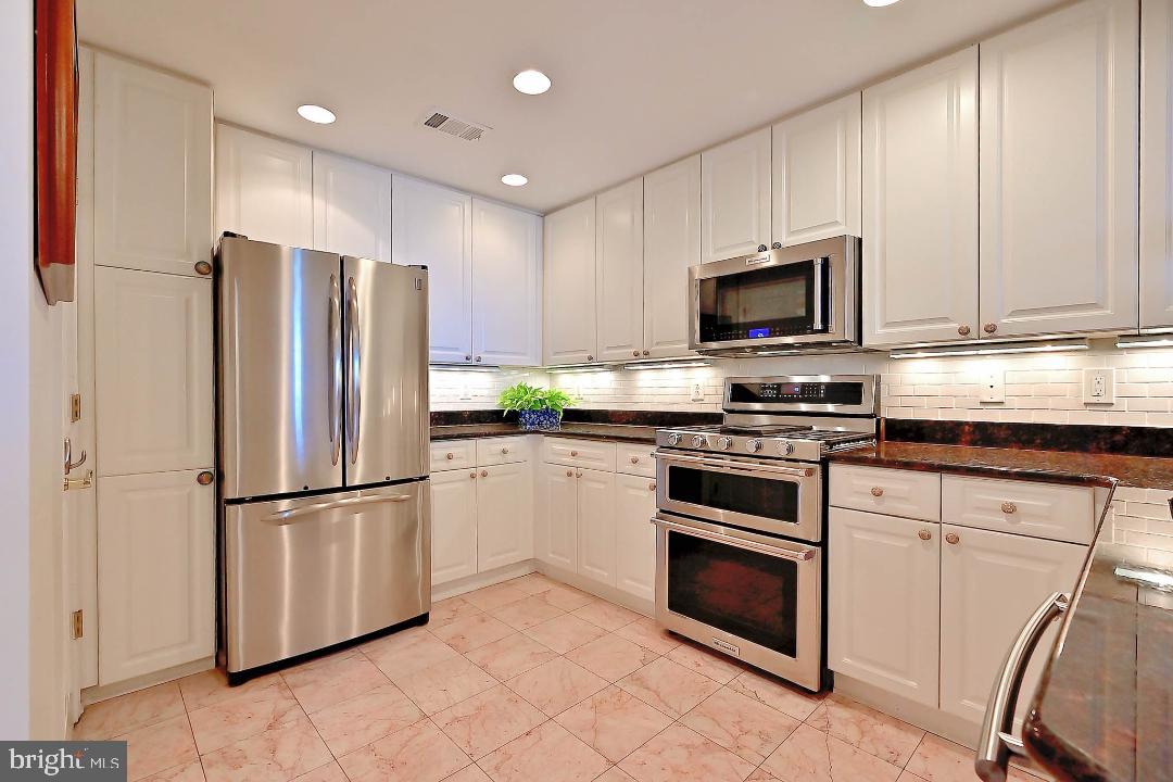 11775 Stratford House Place, Unit 410 Reston, VA 20190 - Photo 13 of 16