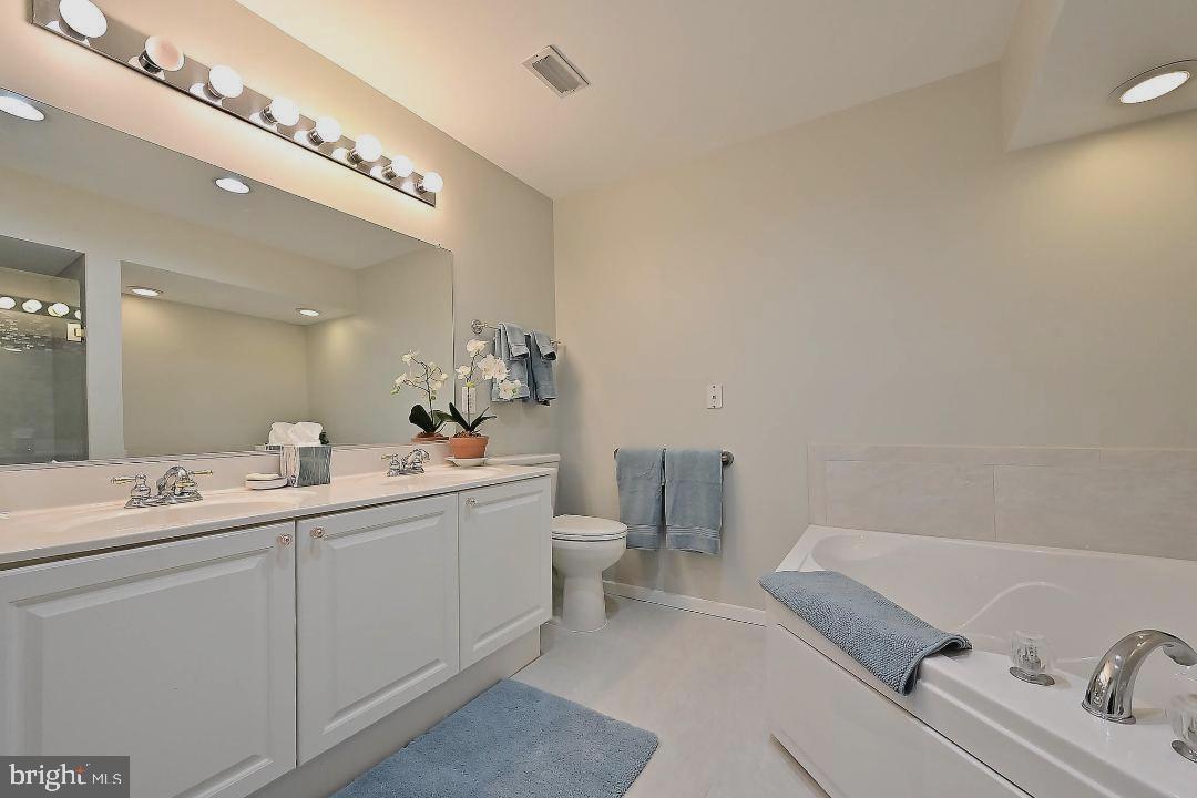 11775 Stratford House Place, Unit 410 Reston, VA 20190 - Photo 8 of 16