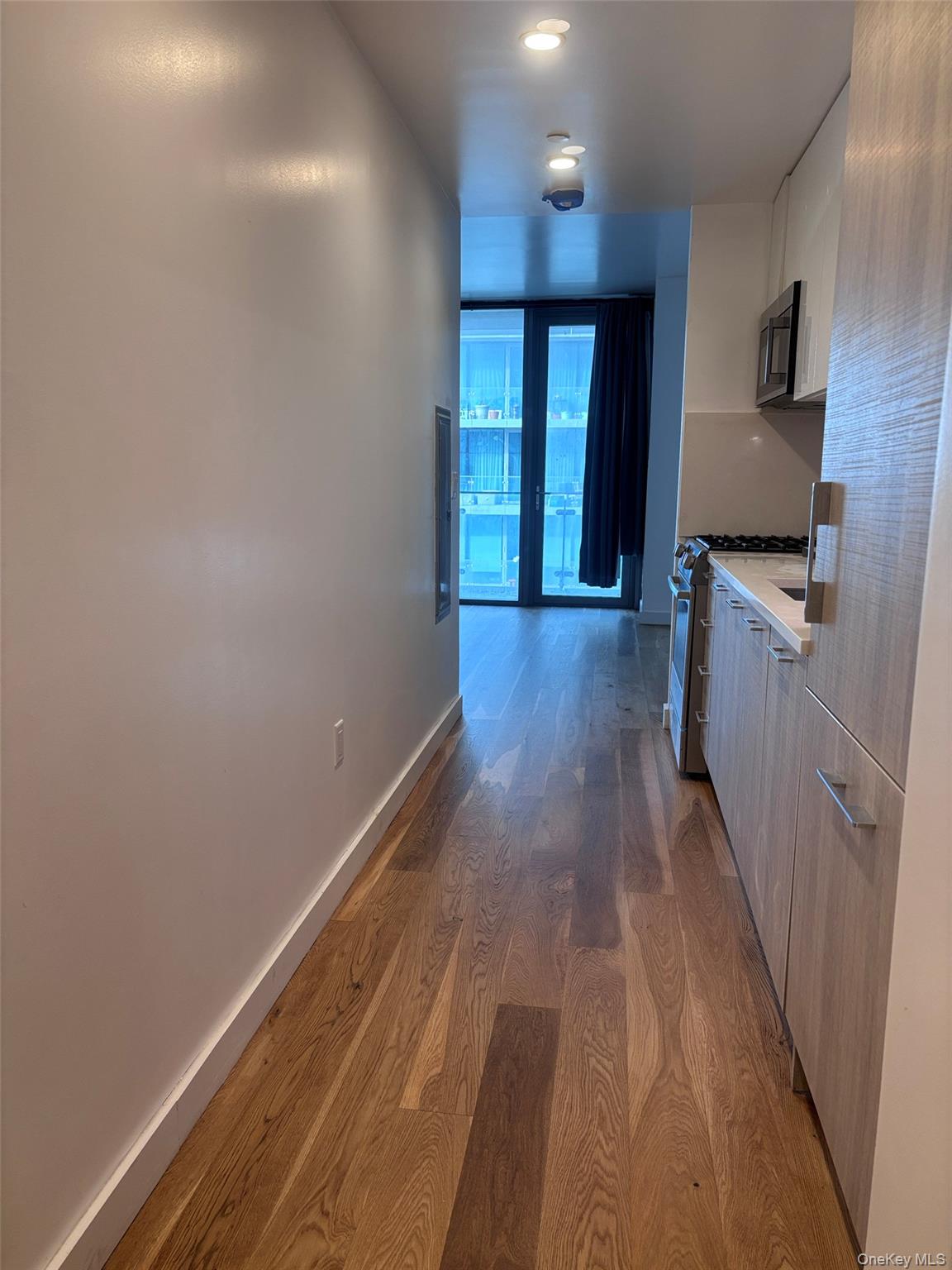 131-03 40 Road, Unit 15L Queens, NY 11354 - Photo 8 of 11