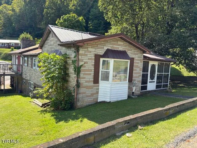 $150,000 | 139 7th Street Northeast, Norton, VA 24273