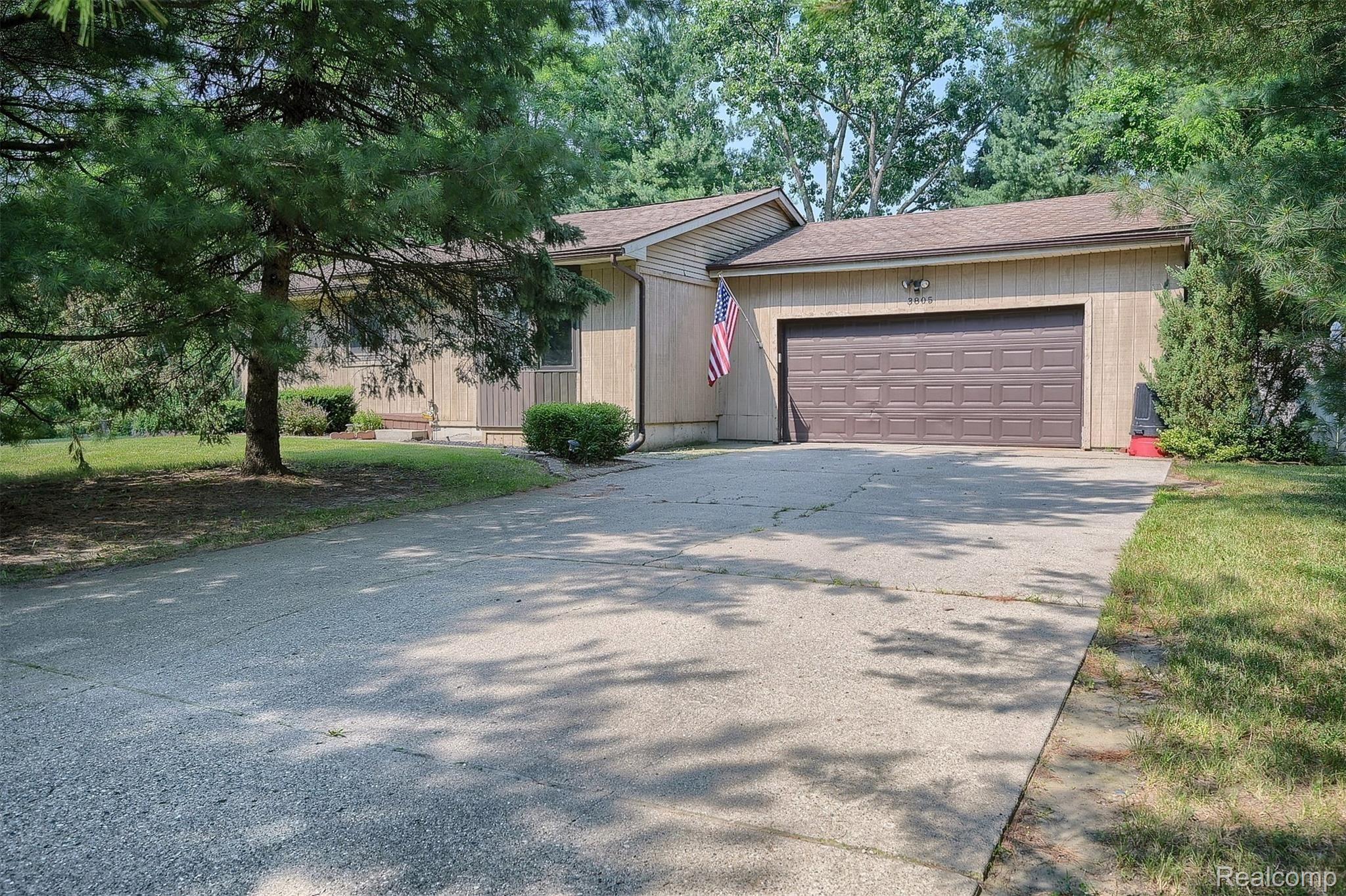 3805 Benstein Road Commerce Township, MI 48382 - Photo 3 of 28 2-Front-2nd-View.jpg
