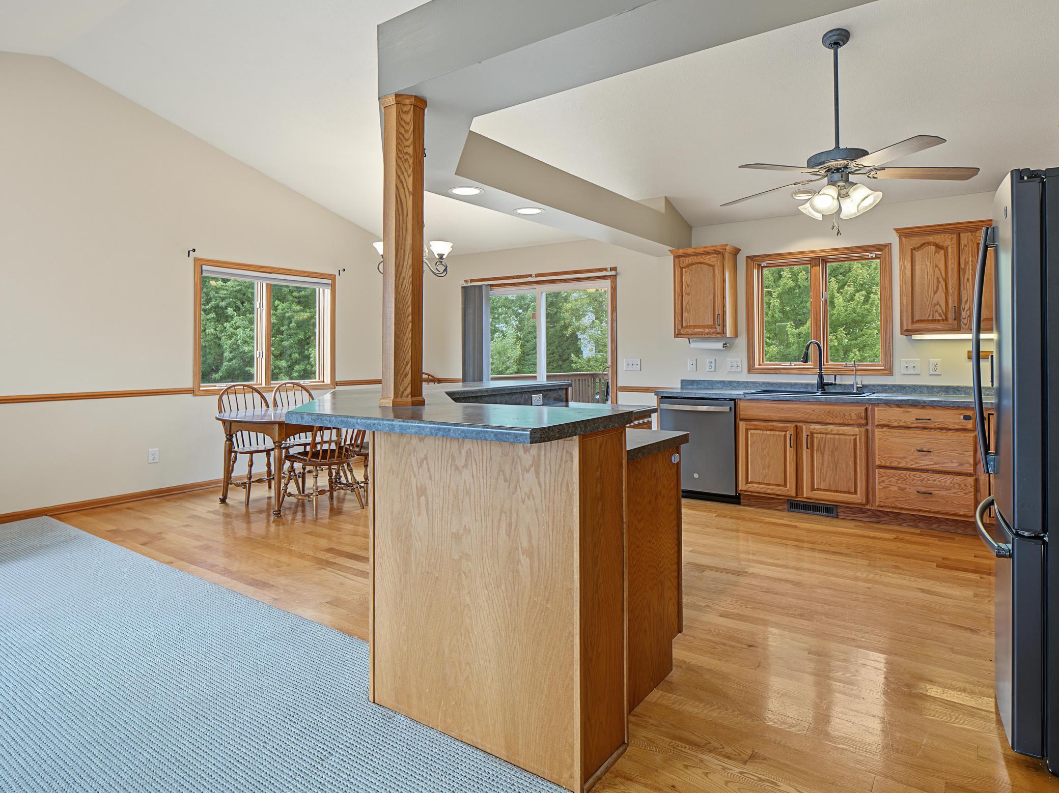 4427 Shetland Place Northwest Rochester, MN 55901 - Photo 7 of 35 Gallery Image 7