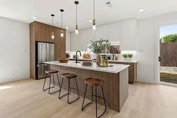 $800,000 | 415 North Patton Avenue, Dallas, TX 75203
