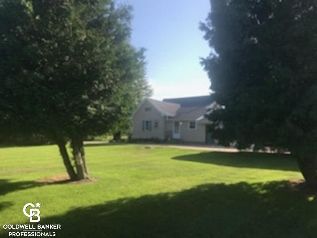 5325 Russell Road Palms, MI 48465 - Photo 6 of 53
