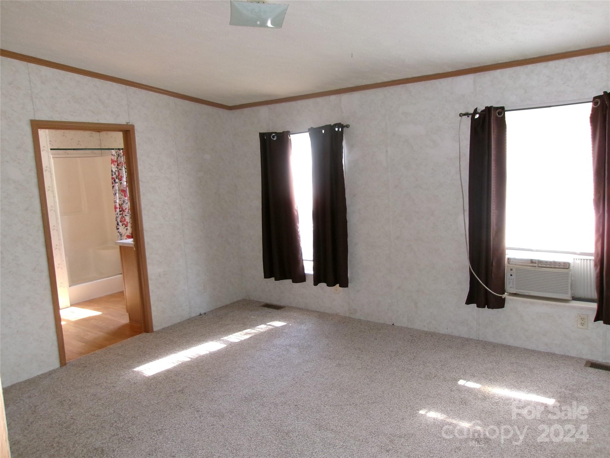 534 Queens Road Gastonia, NC 28052 - Photo 5 of 14 Gallery Image 5