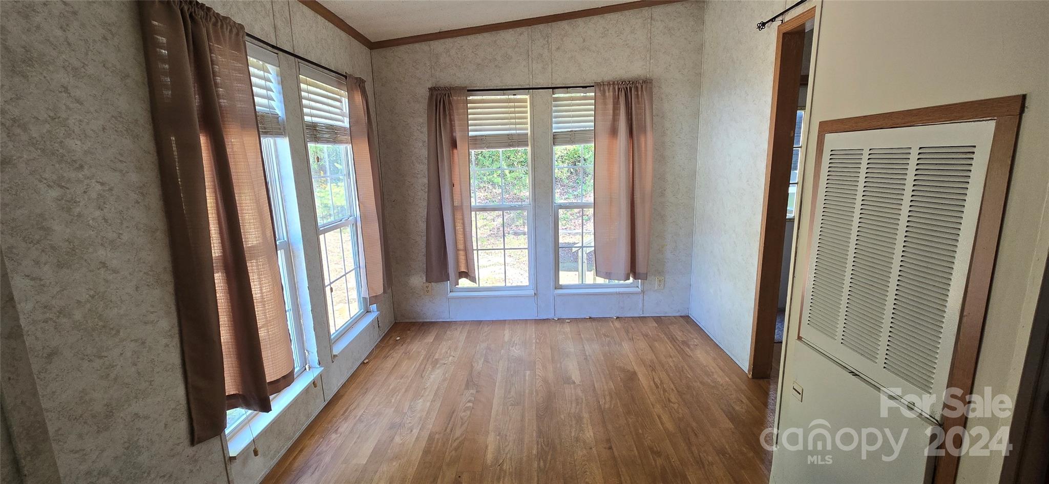 534 Queens Road Gastonia, NC 28052 - Photo 9 of 14 Gallery Image 9
