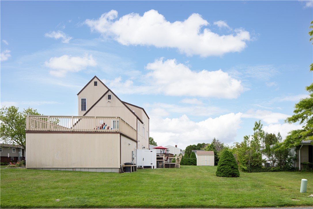 2 Bristol Road Narragansett, RI 02882 - Photo 6 of 40