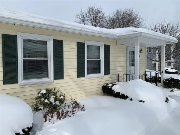 $1,750 | 26 Heron Way North, Perinton, NY 14450