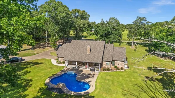 $899,000 | 1054 County Road 4116, Quitman, TX 75783