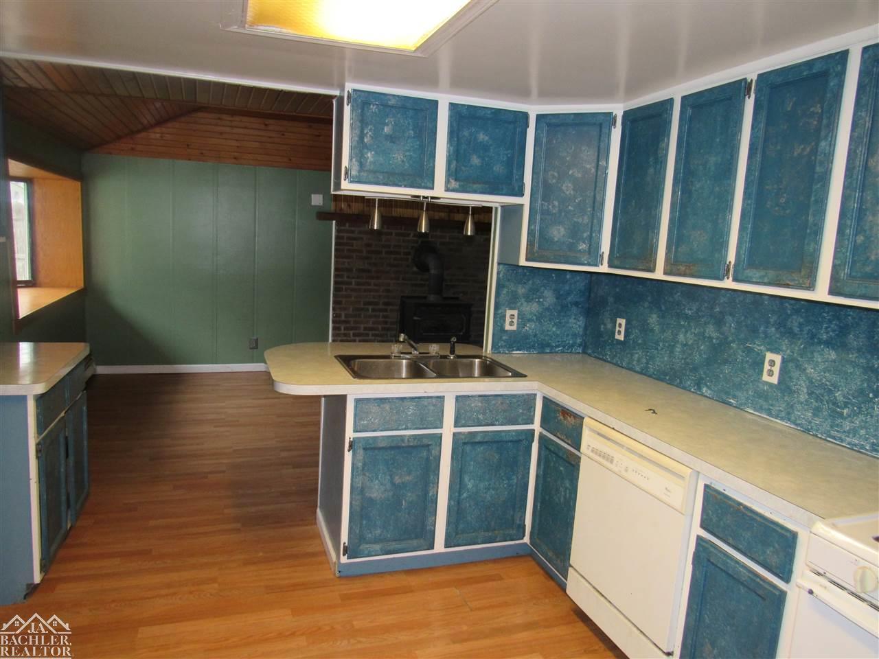 8364 Marsh Road Algonac, MI 48001 - Photo 17 of 19 31306345-16.JPG