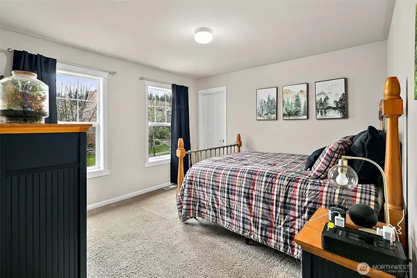 $1,099,950 | 6415 Silent Creek Avenue Southeast, Snoqualmie, WA 98065