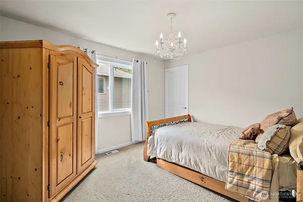 $1,099,950 | 6415 Silent Creek Avenue Southeast, Snoqualmie, WA 98065