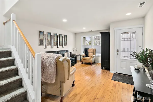 $1,099,950 | 6415 Silent Creek Avenue Southeast, Snoqualmie, WA 98065