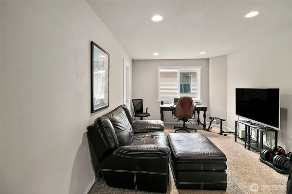 $1,099,950 | 6415 Silent Creek Avenue Southeast, Snoqualmie, WA 98065