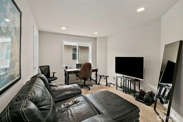 $1,099,950 | 6415 Silent Creek Avenue Southeast, Snoqualmie, WA 98065