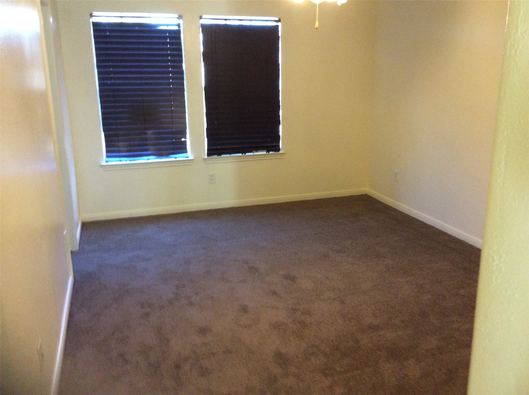 10441 Wicklowe Street Houston, TX 77016 - Photo 13 of 32 Bedroom 3 Upstairs