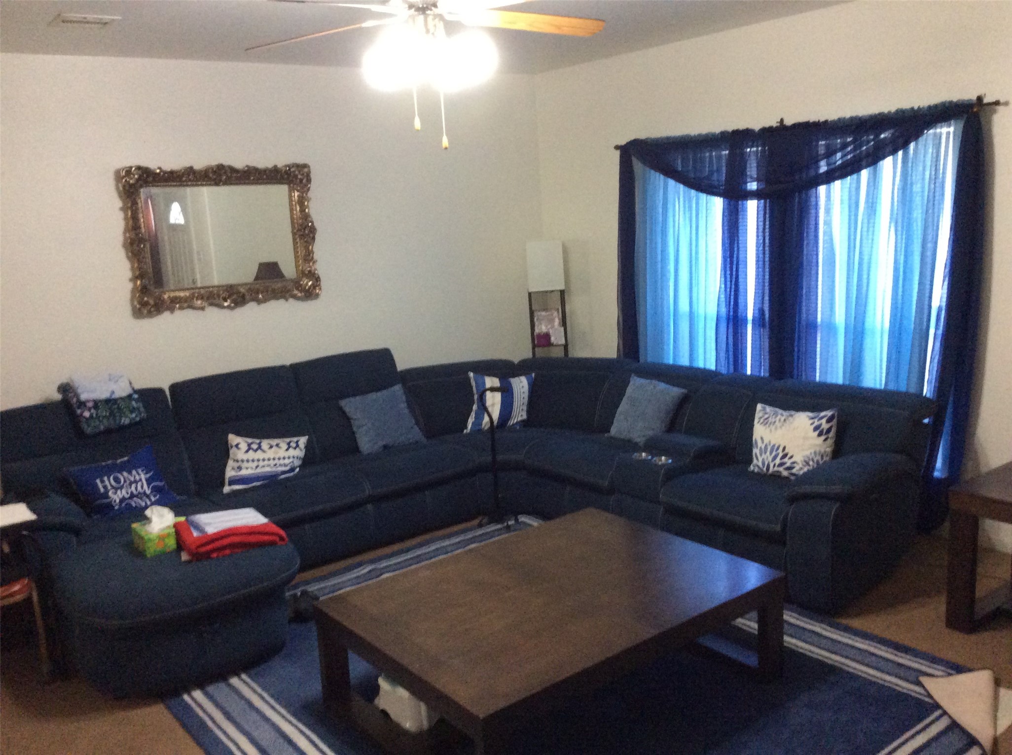 10441 Wicklowe Street Houston, TX 77016 - Photo 18 of 32 Livingroom of Duplex A