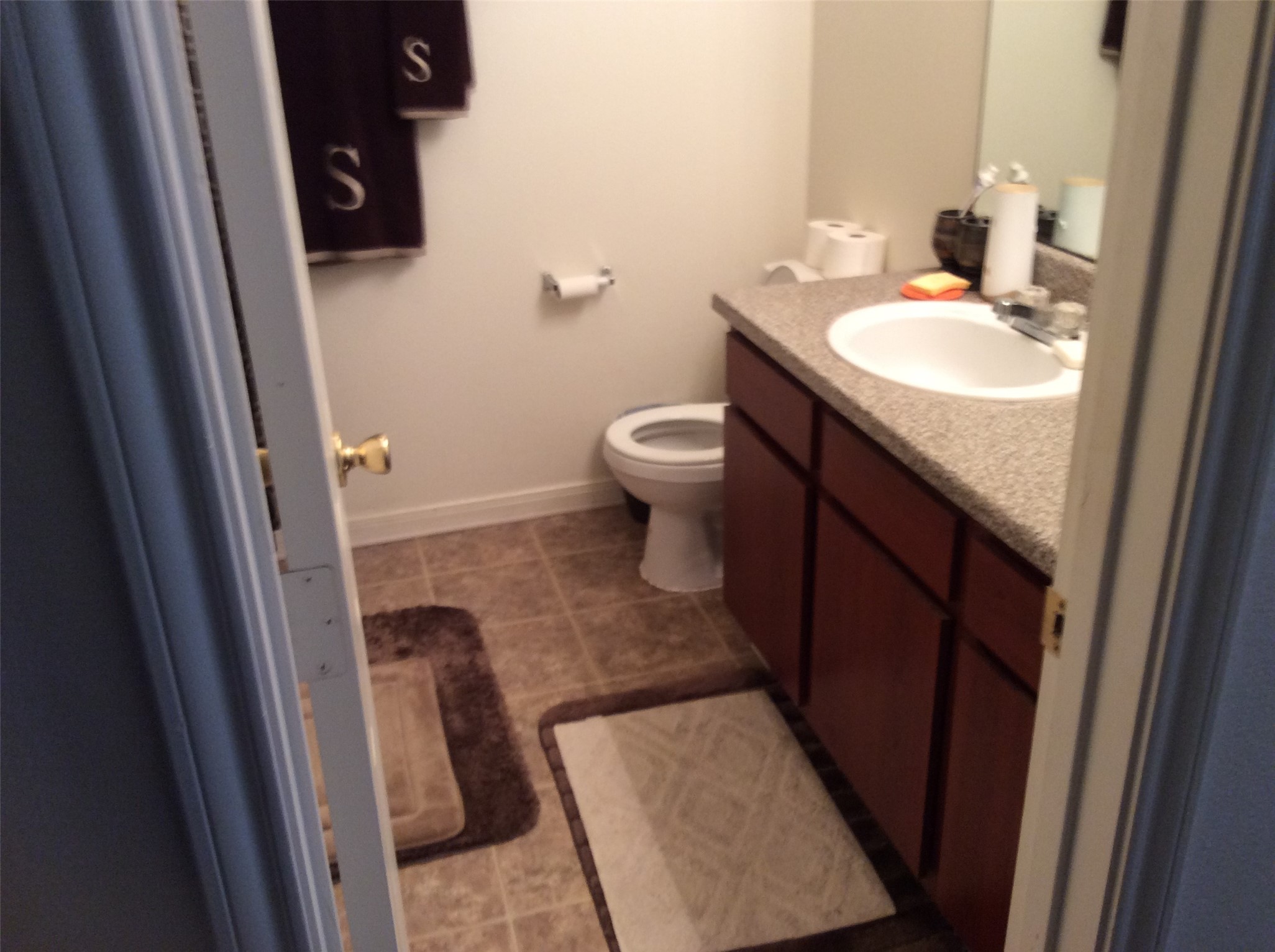 10441 Wicklowe Street Houston, TX 77016 - Photo 23 of 32 Upstairs Bathroom Duplex A