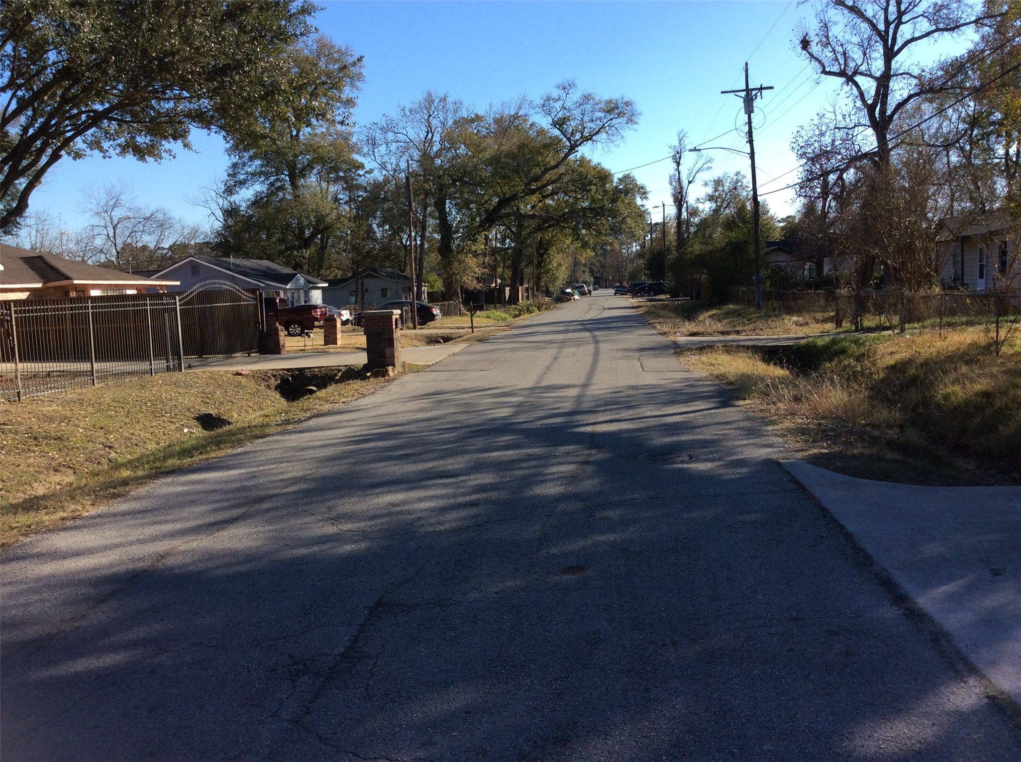 10441 Wicklowe Street Houston, TX 77016 - Photo 31 of 32 View of street