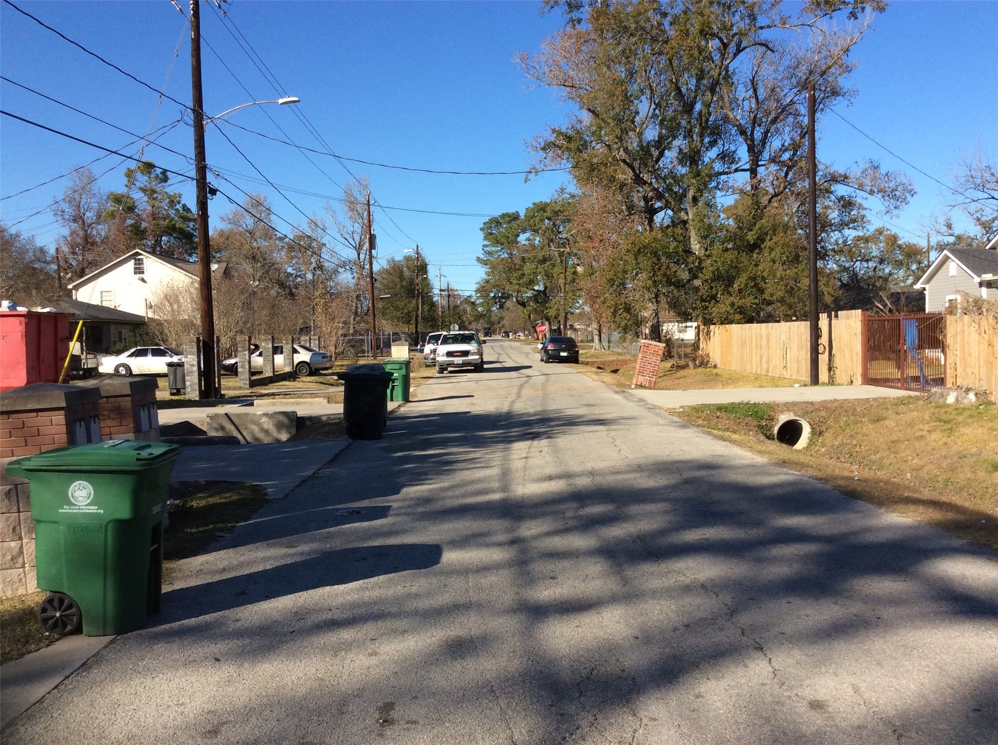 10441 Wicklowe Street Houston, TX 77016 - Photo 32 of 32 Another view of street scene