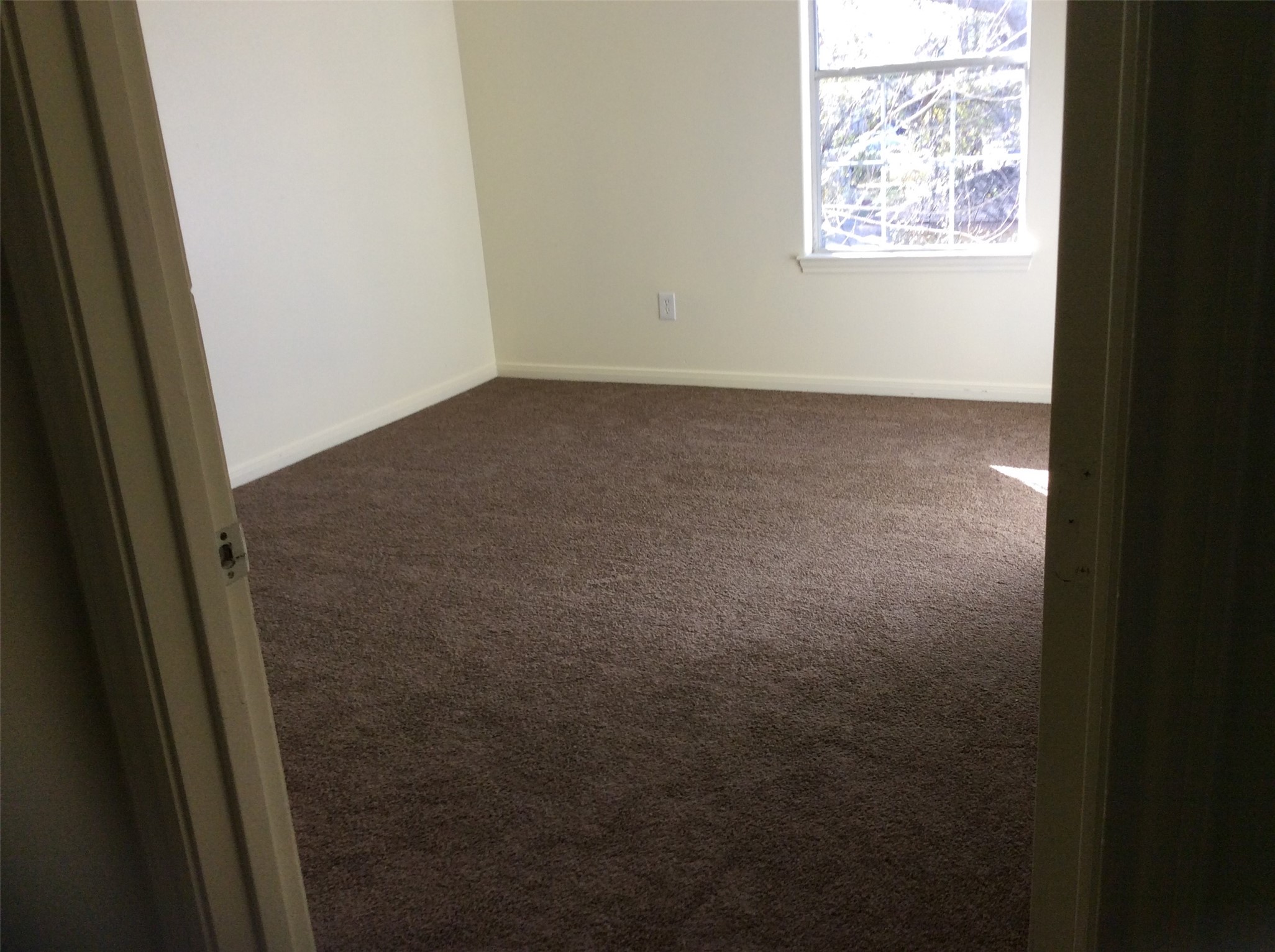 10441 Wicklowe Street Houston, TX 77016 - Photo 10 of 32 Bedroom 1 upstairs