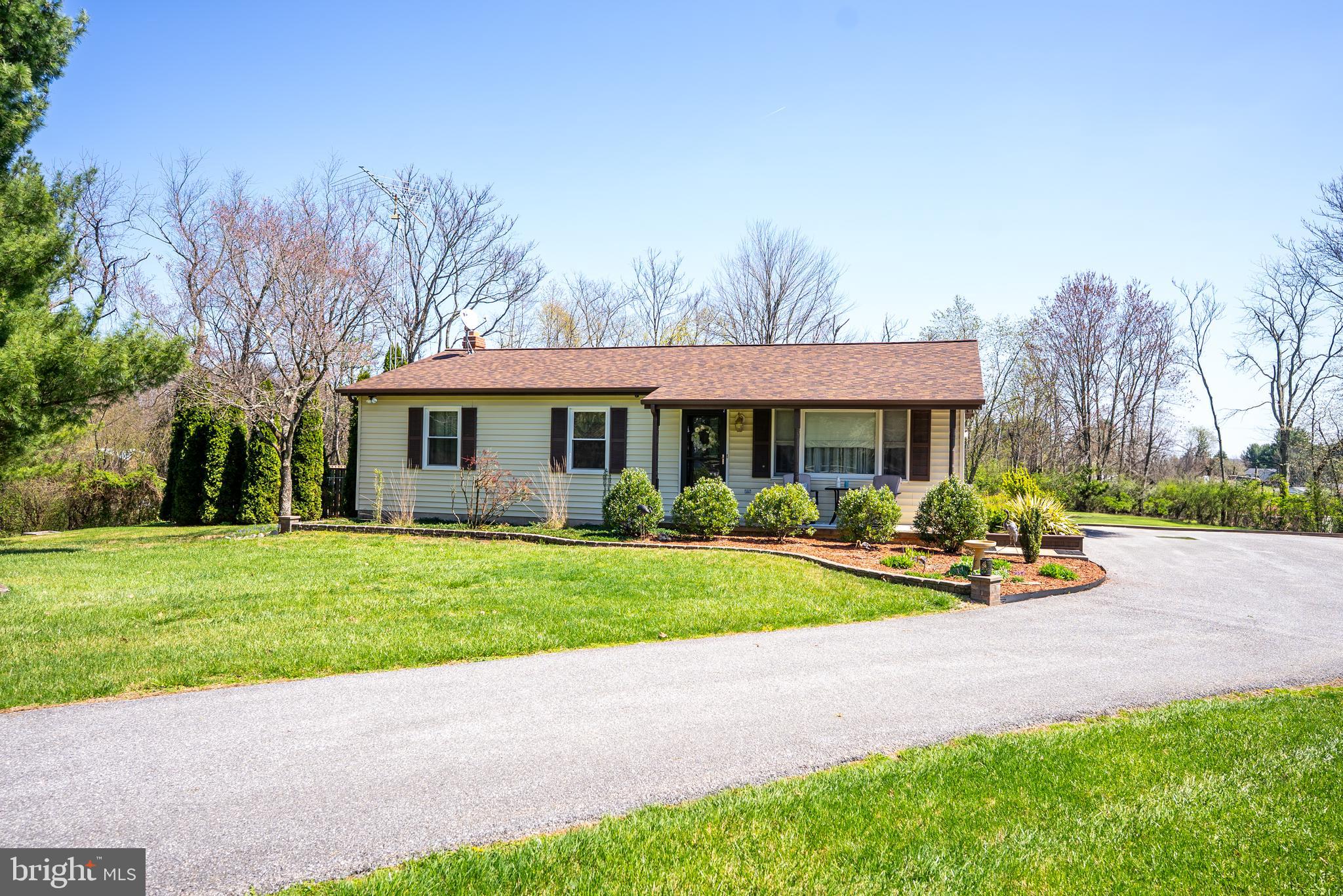 3603 Turkeyfoot Road Westminster, MD 21158 - Photo 3 of 37 Gallery Image 3