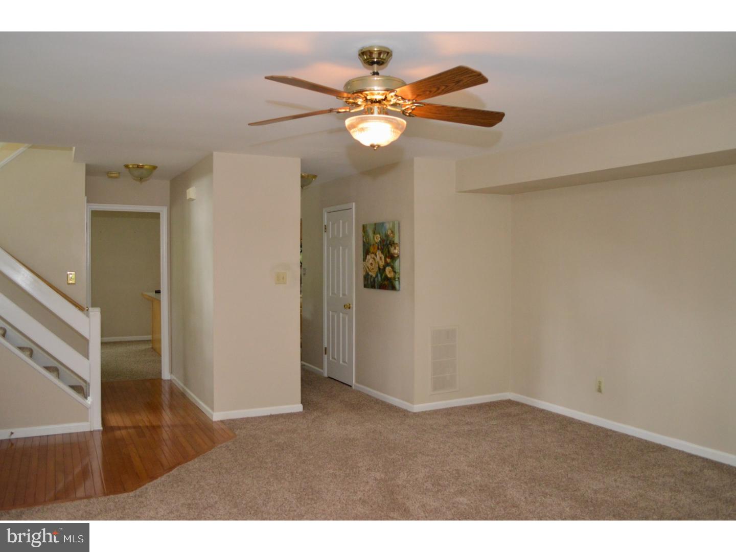 318 Fox Run Exton, PA 19341 - Photo 7 of 21 Living Room