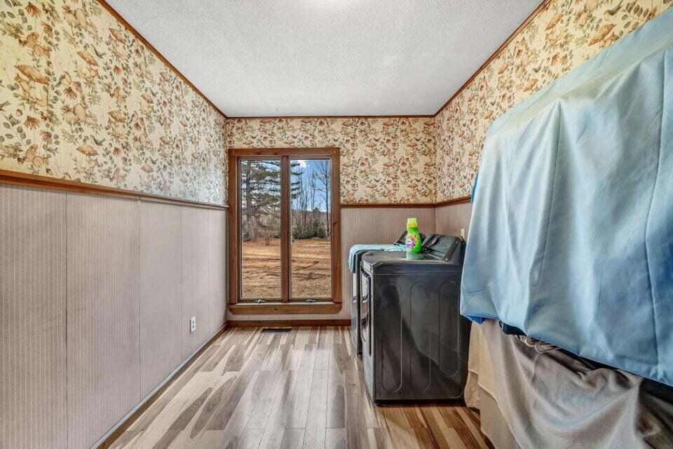 79 Auburn Road Peru, ME 04290 - Photo 19 of 30 20260409145527884050000000-o