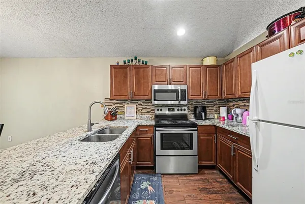 $2,200 | 1817 Coyote Place, Brandon, FL 33511