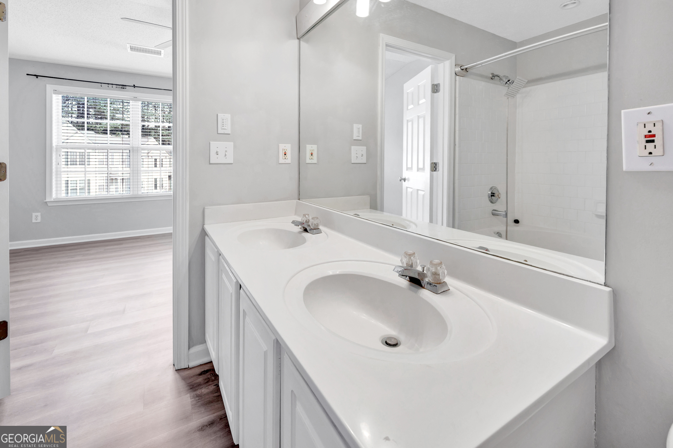 4147 Howell Park Road Duluth, GA 30096 - Photo 26 of 34