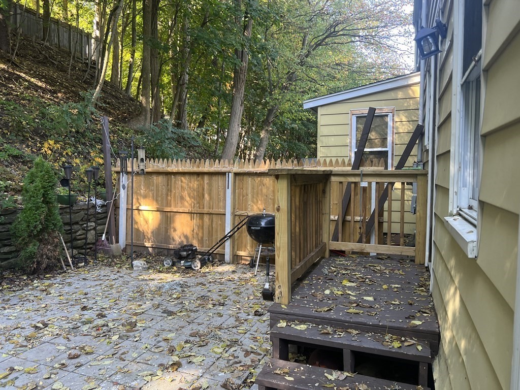 72-74 Reed Street Worcester, MA 01602 - Photo 3 of 8 Gallery Image 3