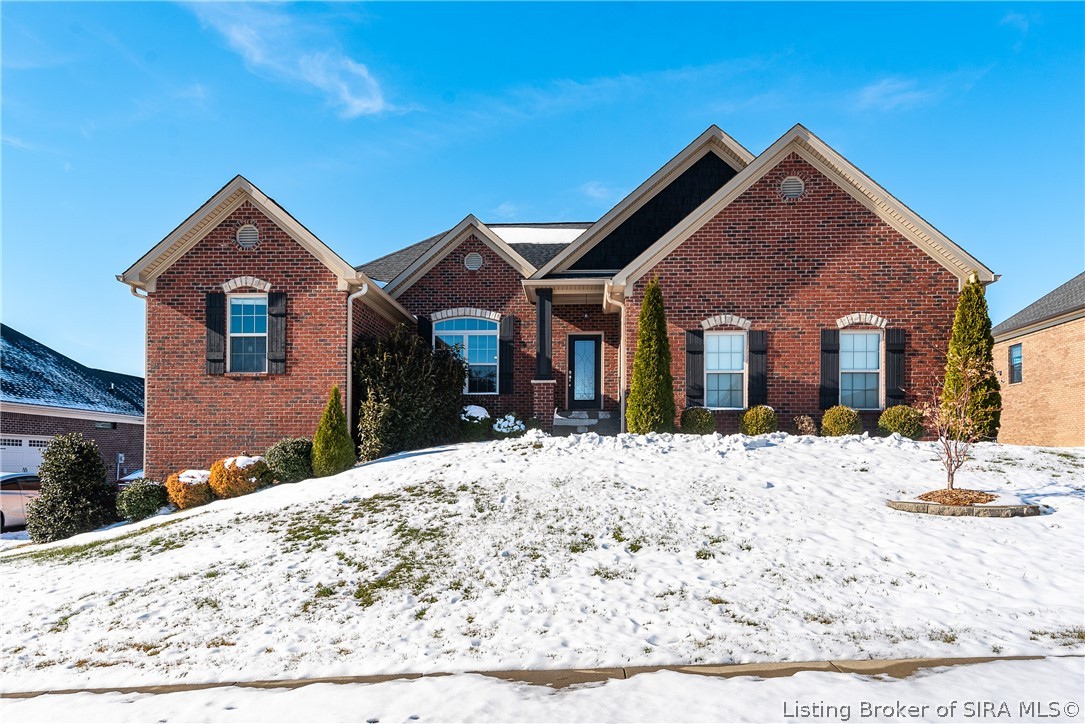 2015 Andres Way Floyds Knobs, IN 47119 - Photo 1 of 40