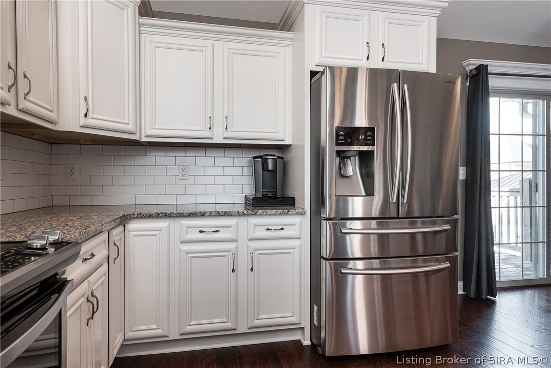 2015 Andres Way Floyds Knobs, IN 47119 - Photo 11 of 40