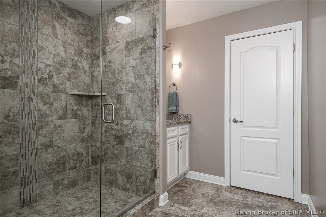 2015 Andres Way Floyds Knobs, IN 47119 - Photo 17 of 40