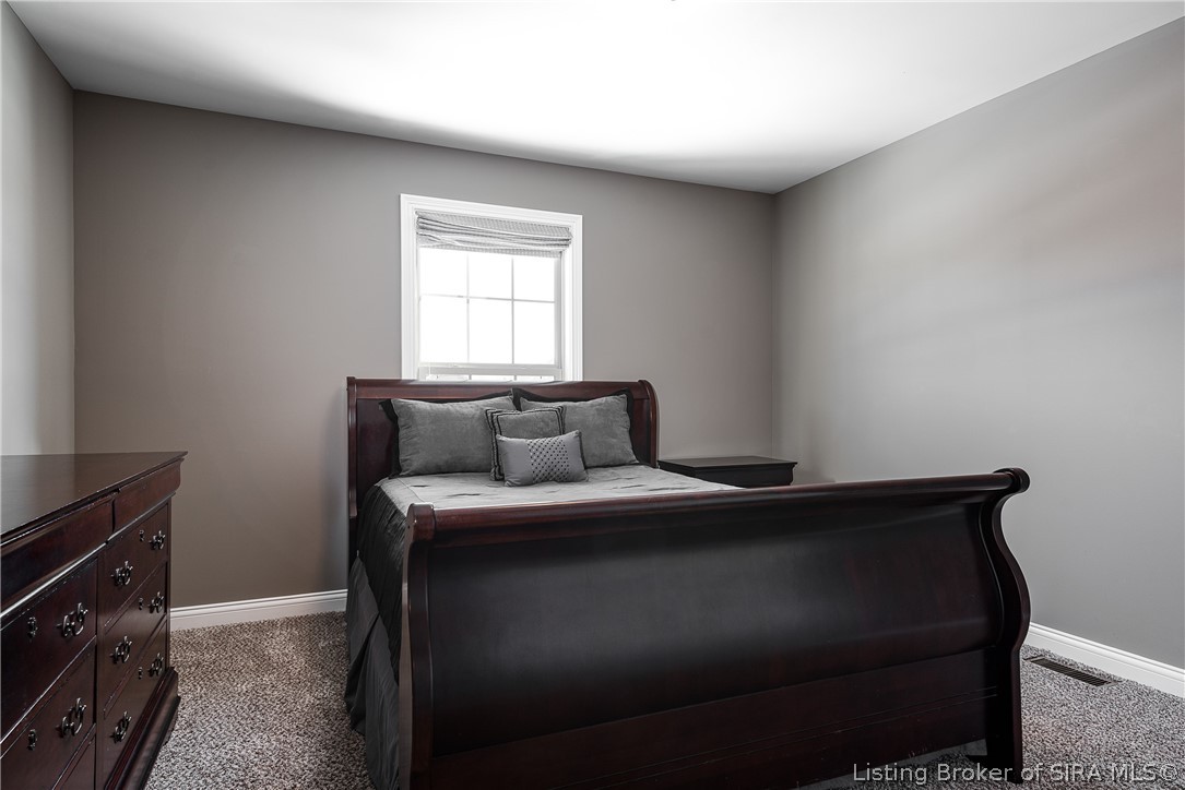 2015 Andres Way Floyds Knobs, IN 47119 - Photo 19 of 40