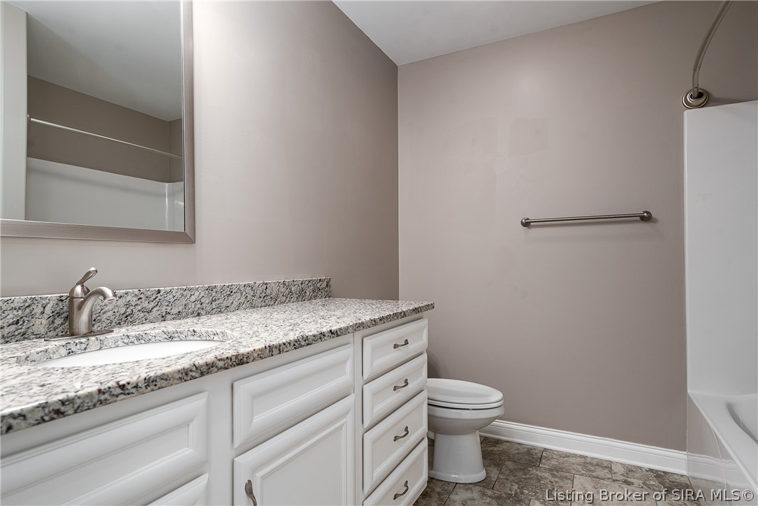 2015 Andres Way Floyds Knobs, IN 47119 - Photo 21 of 40