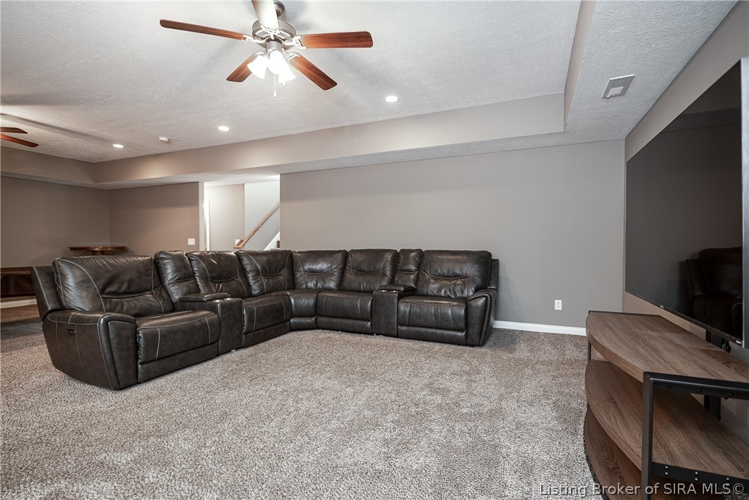 2015 Andres Way Floyds Knobs, IN 47119 - Photo 26 of 40