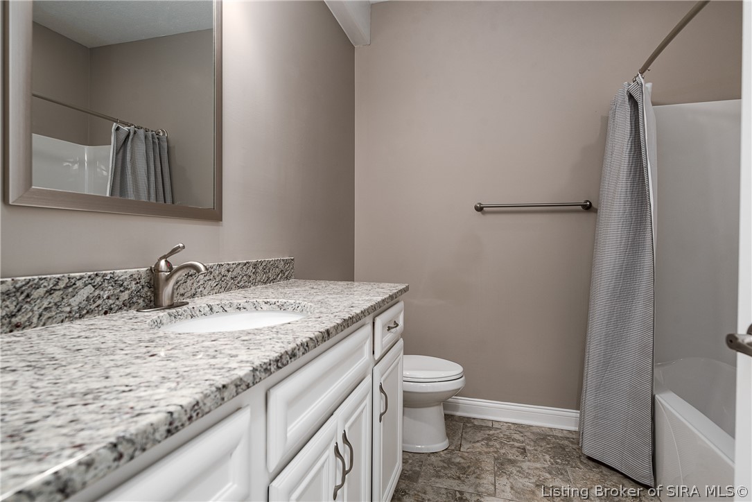 2015 Andres Way Floyds Knobs, IN 47119 - Photo 31 of 40