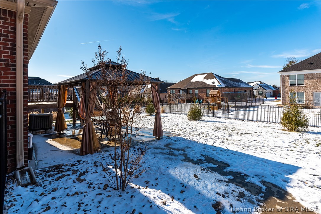 2015 Andres Way Floyds Knobs, IN 47119 - Photo 34 of 40