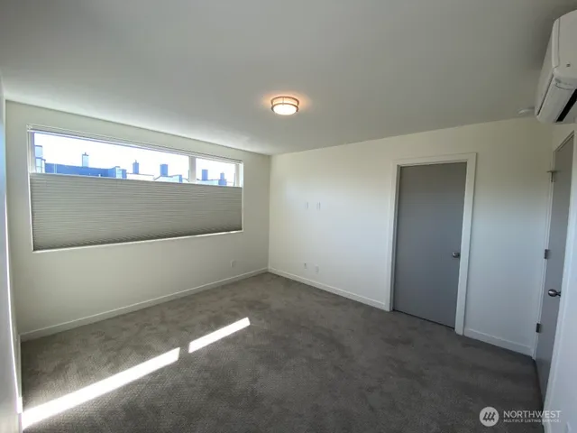 $4,600 | 811 Northwest 50th Street, Seattle, WA 98107