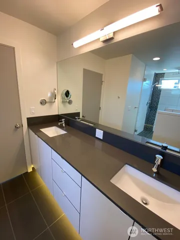 $4,600 | 811 Northwest 50th Street, Seattle, WA 98107