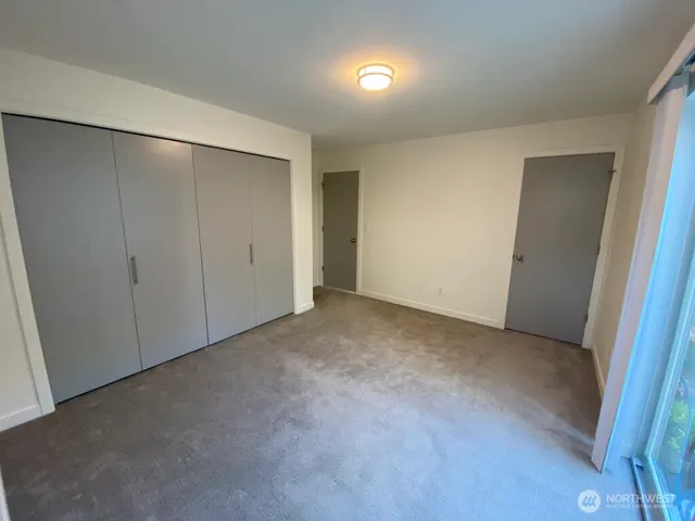 $4,600 | 811 Northwest 50th Street, Seattle, WA 98107