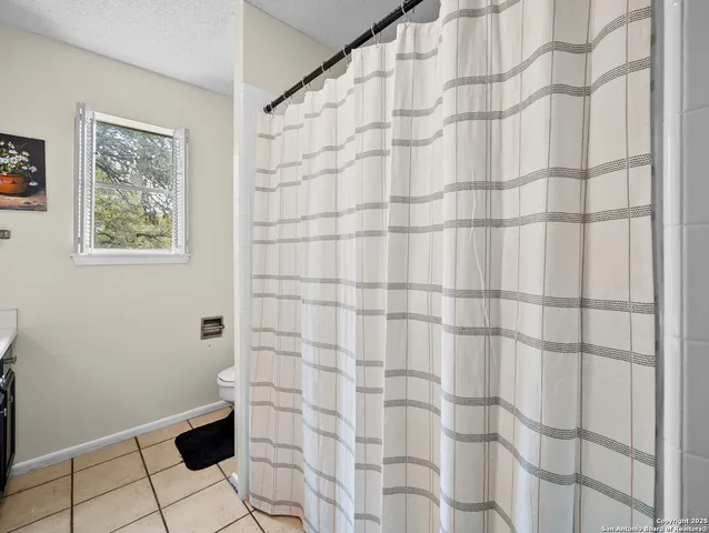 $2,300 | 22 Sunrise Drive, Pleasanton, TX 78064