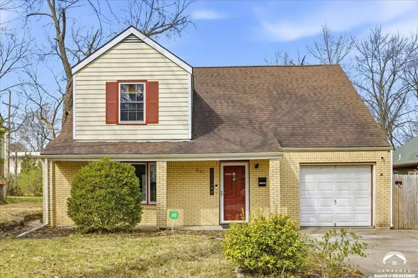 $315,000 | 2127 Rhode Island Street, Lawrence, KS 66046