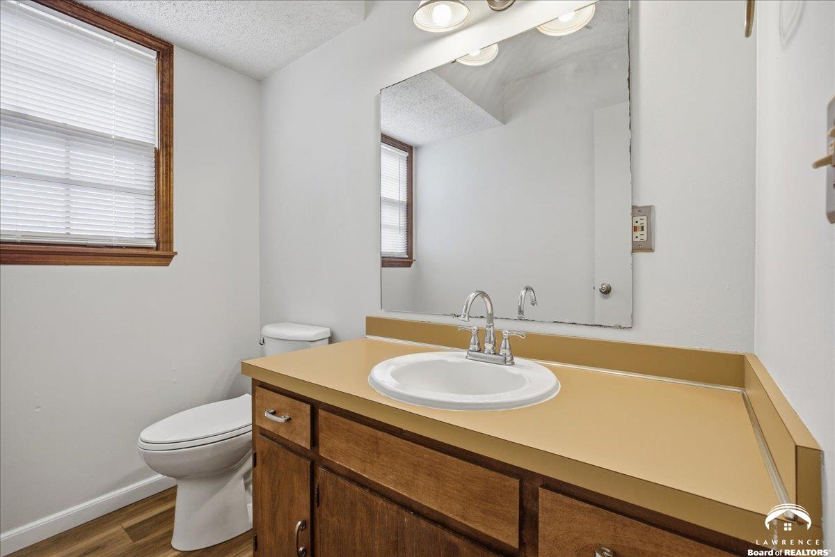 2127 Rhode Island Street Lawrence, KS 66046 - Photo 14 of 25