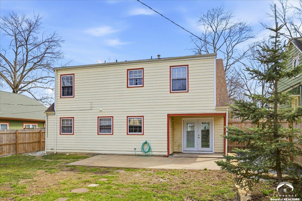 2127 Rhode Island Street Lawrence, KS 66046 - Photo 22 of 25