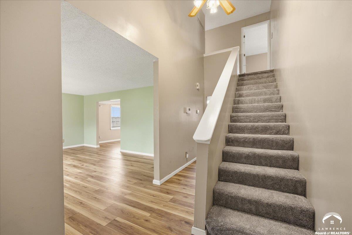 2127 Rhode Island Street Lawrence, KS 66046 - Photo 4 of 25