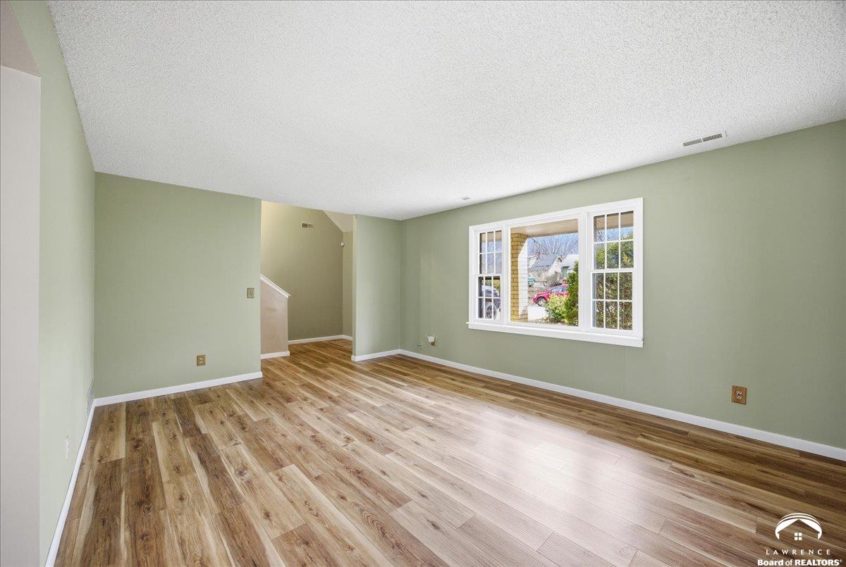 2127 Rhode Island Street Lawrence, KS 66046 - Photo 5 of 25